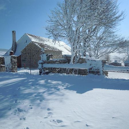 Le Francillon Bed & Breakfast Les Estables Exterior foto