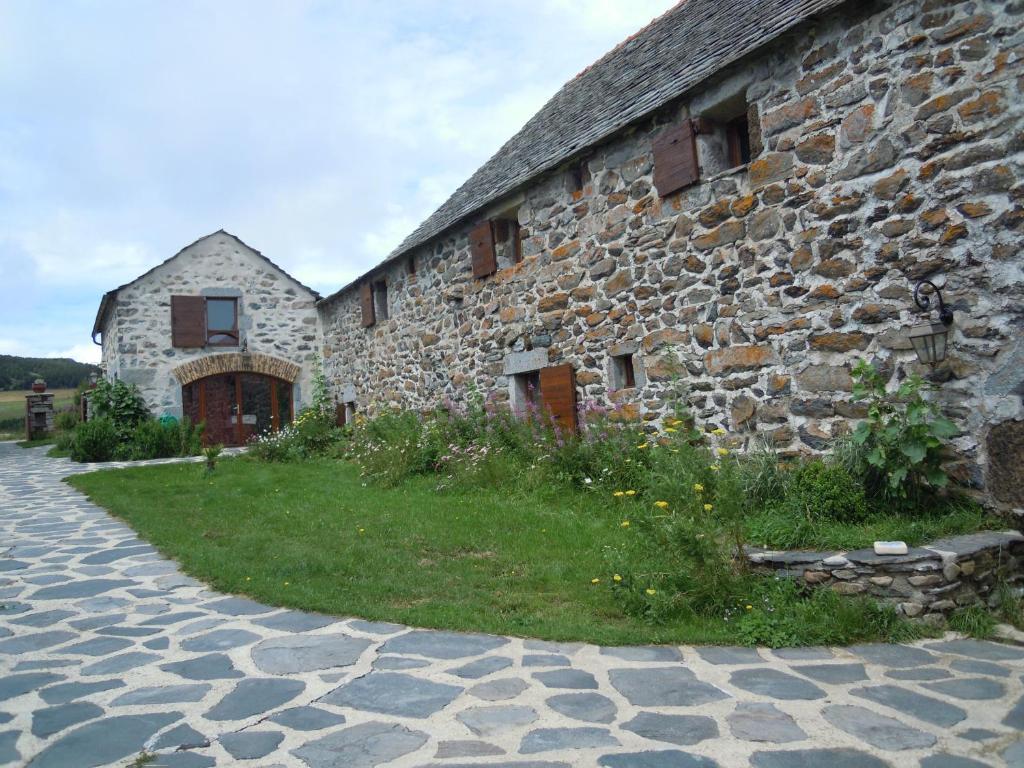 Le Francillon Bed & Breakfast Les Estables Exterior foto
